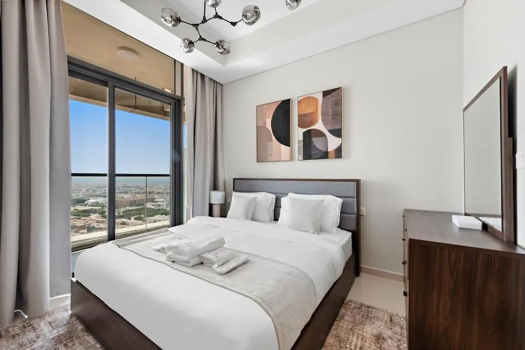 Modern 2-Bedroom Apartment In Aykon Tower C Dubai 0*,