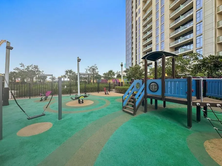 Modern 2-Bedroom Apartment In Aykon Tower C Dubai