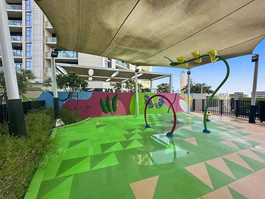 Modern 2-Bedroom Apartment In Aykon Tower C Dubai